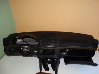 ΤΑΜΠΛΟ ΚΟΜΠΛΕ ΟΛΟ ΜΑΖΙ Η ΞΕΧΩΡΙΣΤΑ  MERCEDES W211   ΥΠΑΡΧΟΥΝ 3  ΕΙΝΑΙ ΚΟΜΠΛΕ ΜΕ ΕΒΑΠΟΡΕΤΑ ΚΑΙ ΤΙΜΟΝΙΕΡΑ . ΕΙΝΑΙ ΟΠΩΣ ΦΑΙΝΟΝΤΑΙ ΣΤΙΣ ΦΩΤΟΓΡΑΦΙΕΣ