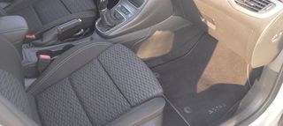 Opel Astra 2018-thumb-9