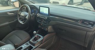 Ford Kuga 2022 1.5 Diesel EcoBlue ST-Line-thumb-16