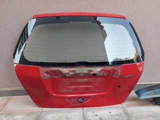 Πωλείται παρμπρίζ πίσω από Honda JAZZ του 2003