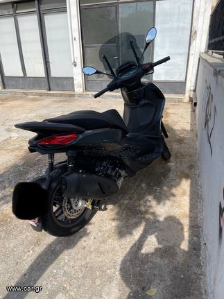 Piaggio Beverly 300ie karambol, 2012 god Piaggio Beverly 300ie karambol, 2012 god