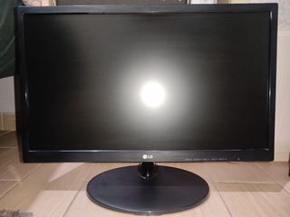 LG Οθόνη 22"