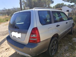 Subaru Forester 2004-thumb-3