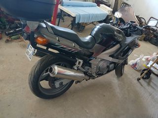 Kawasaki ZZR 600 2005