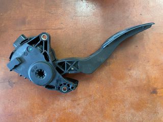 NISSAN QASHQAI J11 2013-21 18002 4BA0B ΠΕΤΑΛ ΓΚΑΖΙΟΥ ΗΛΕΚΤΡΙΚΟ
