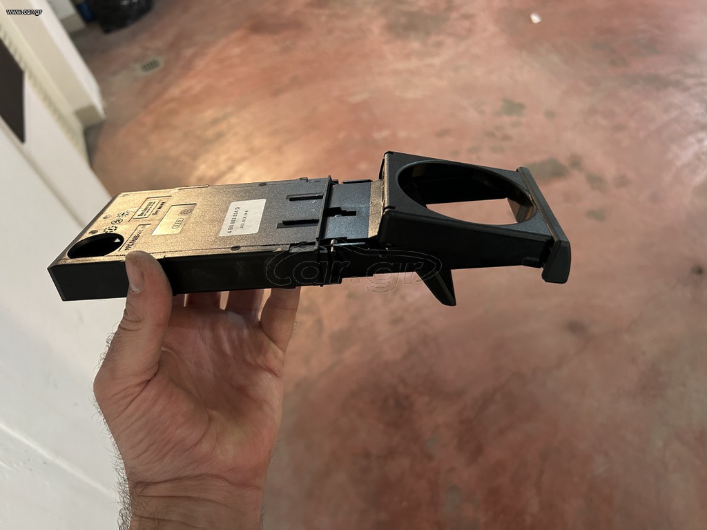 ΠΟΤΗΡΟΘΗΚΗ AUDI (4Β0 862 534 D 5PR)