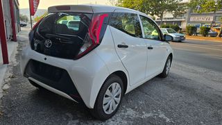 Toyota Aygo (X) 2020-thumb-16