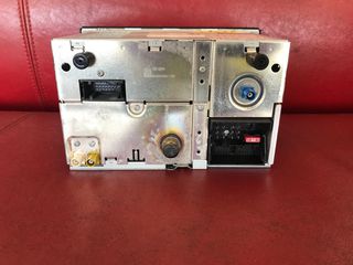 Volkswagen Touareg ηχοσύστημα 2002-2005-thumb-3