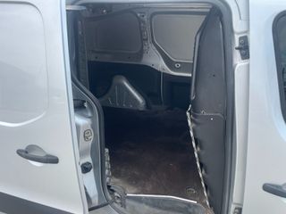Peugeot Partner 2013-thumb-13