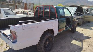 Mazda B series 2004 B2600,4X4,1.5 KAMPINA ΓΙΑ ΑΝΤΑΛΛΑΚΤΙΚΆ Η ΚΥΚΛΟΦΟΡΊΑ