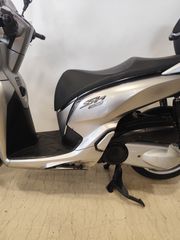 Honda SH 300i 2016 SH 300i SMART TOP BOX 2016-thumb-2