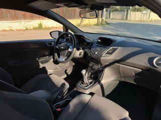 Ford Fiesta 2017 ST-LINE-thumb-13