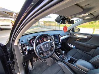 Volvo XC40 2019 1.5 momentum-thumb-11