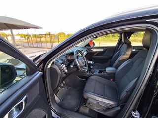 Volvo XC40 2019 1.5 momentum-thumb-7