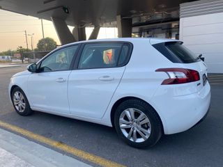Peugeot 308 2016-thumb-4