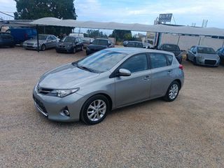Toyota Auris 2014