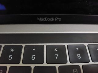 MacBook Pro-thumb-1