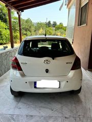 Toyota Yaris 2011