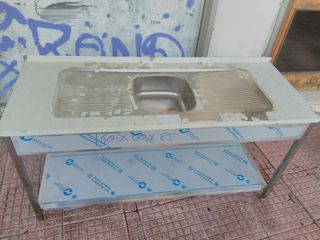 ΛΑΝΤΖΑ ΑΝΟΙΧΤΗ ΜΟΝΗ ΔΙΑΣΤΑΣΕΩΝ 160Χ60Χ85 ΜΕ 1 ΓΟΥΡΝΑ ΣΤΟ ΚΕΝΤΡΟ ΔΙΑΣΤΑΣΕΩΝ 37Χ34Χ15 ΚΑΙ ΠΑΣΟ ΑΡΙΣΤΕΡΑ ΚΑΙ ΔΕΞΙΑ