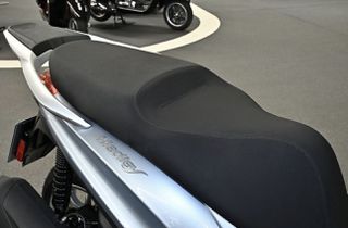 Piaggio Medley 200 2026 E5+ ΕΤΟΙΜΟΠΑΡΑΔΟΤΟ-thumb-3
