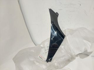 Δεξι εσωτερικο πανελ φερινγκ YAMAHA YZF R1 2002-03 (5PW-2836L)