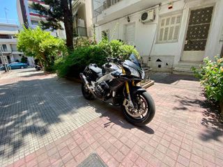Aprilia Tuono 2016 V4 1100 RR-thumb-1