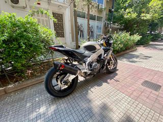 Aprilia Tuono 2016 V4 1100 RR-thumb-3