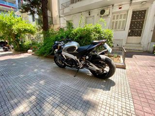 Aprilia Tuono 2016 V4 1100 RR-thumb-8