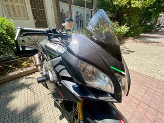 Aprilia Tuono 2016 V4 1100 RR-thumb-9