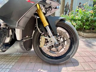Aprilia Tuono 2016 V4 1100 RR-thumb-10