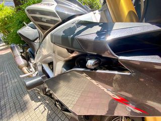 Aprilia Tuono 2016 V4 1100 RR-thumb-16