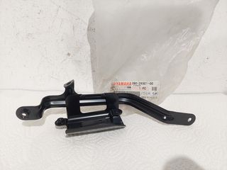 Αριστερή μεταλικη βάση μούτρου από YAMAHA TDM900 ABS (2B0-28321-00)