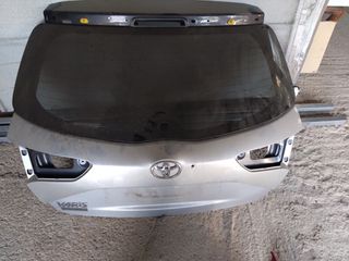 Toyota yaris καπό πίσω