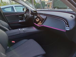 Mercedes-Benz E 220 2024 d Avantarde Panorama-thumb-2