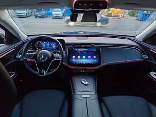 Mercedes-Benz E 220 2024 d Avantarde Panorama-thumb-13
