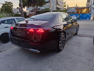 Mercedes-Benz E 220 2024 d Avantarde Panorama-thumb-17