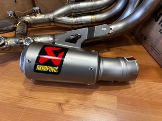 AKRAPOVIC S1000RR FULL TITANIUM-thumb-4