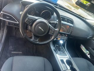 Jaguar XE 2017 PRESTIGE-thumb-4