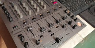 PIONEER DJM-600-thumb-2