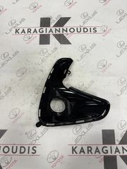 Toyota Yaris scp210 2020-2023 δεξιά βάση προβολάκι με κωδικό 52112-0D210