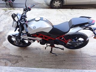Benelli BN 125 2026 ΒΝ125-thumb-2