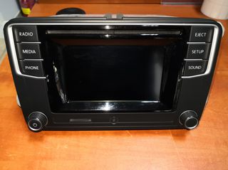 ΠΩΛΕΙΤΑΙ ΡΑΔΙΟ-CD/DVD-MP3-SD CARD ΜΕ BLUETOOTH  VW COMPOSITION 5"