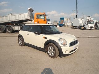 Mini ONE 2009 MINI ONE-thumb-1