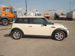 Mini ONE 2009 MINI ONE-thumb-3