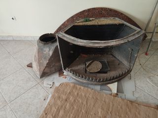 ΜΑΝΤΕΜΕΝΙΑ ΕΣΤΙΑ