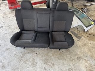ΣΑΛΟΝΙ GOLF IV  ΣΕ ΠΟΛΥ ΚΑΛΗ ΚΑΤΑΣΤΑΣΗ  2ΠΟΡΤΟ-thumb-1