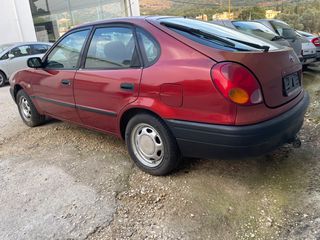 Toyota Corolla 2001 LIFTBACK-thumb-1