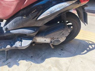PIAGGIO BEVERLY CRUISER 250 ΓΙΑ ΑΝΤΑΛΛΑΚΤΙΚΑ-thumb-2