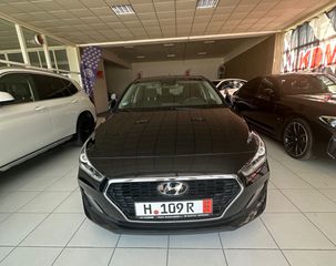 Hyundai i 30 2018 Hyundai i30 III 1.6 CRDi (116 Hp) Trend COMFORT