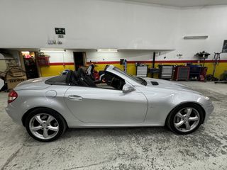 Mercedes-Benz SLK 350 2005 v6